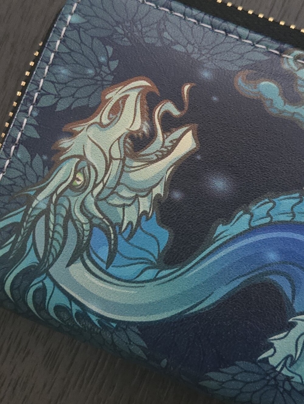 Blue Dragon Accordion Card Holder Wallet Zip Around Gold Tone Ring NWOT - Picture 7 of 9